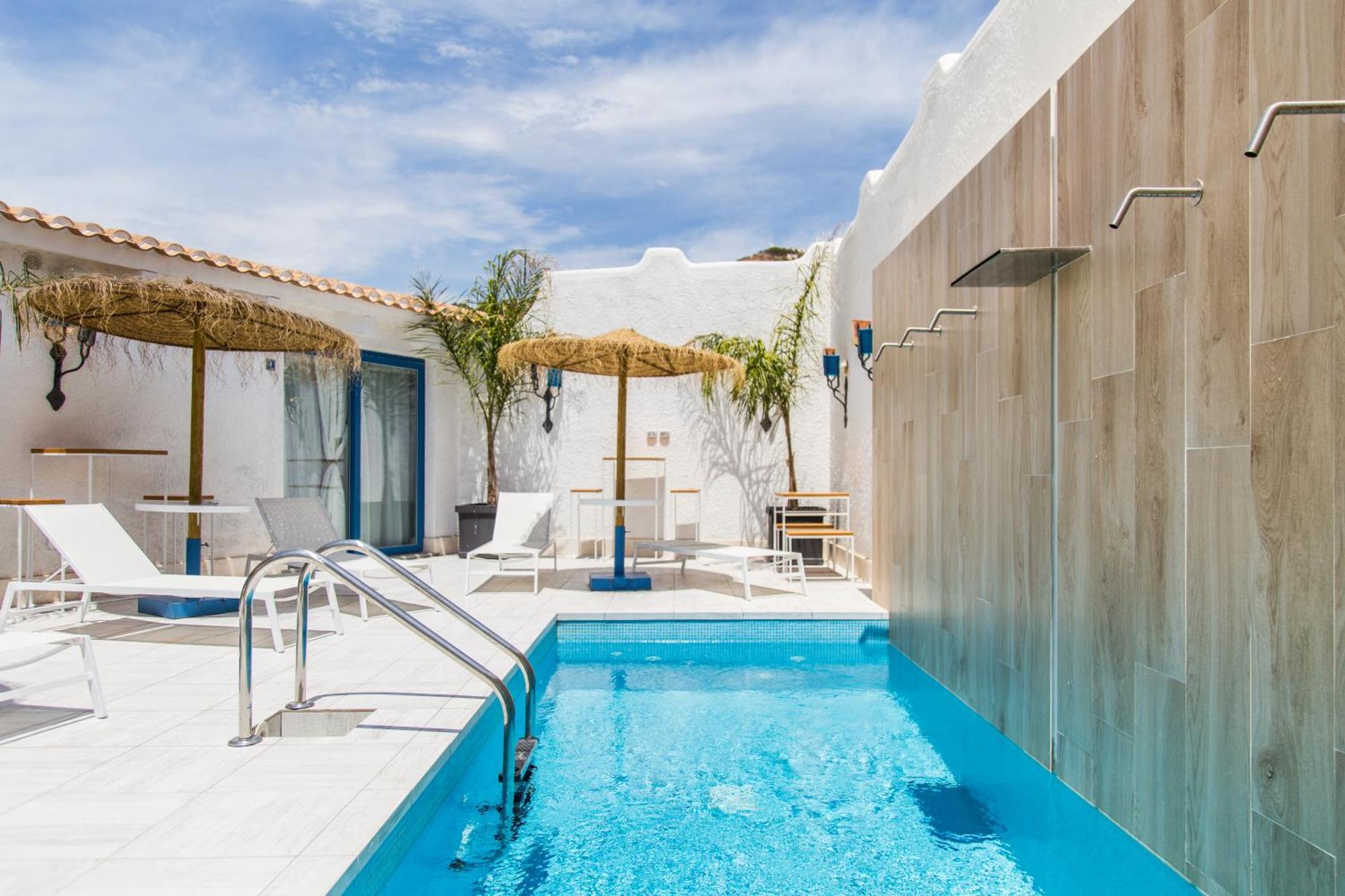 Capoblu Hotel Pula Exterior photo